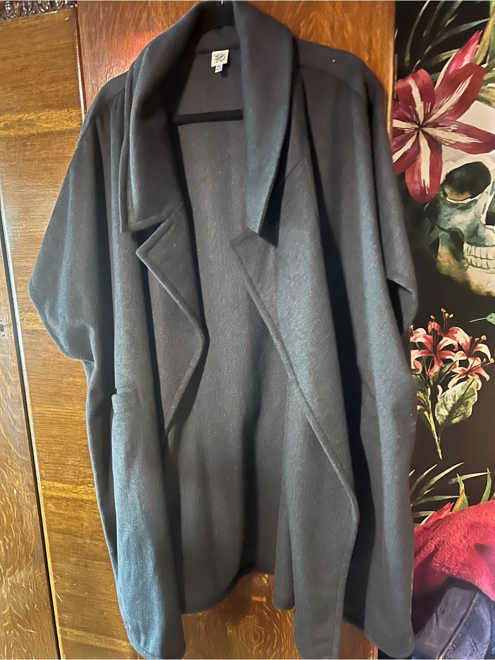 ivy jane Black Draped Open-Front Cape Cardigan
